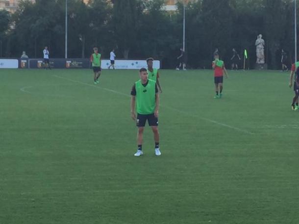 Petar Brlek in campo con la squadra Primavera