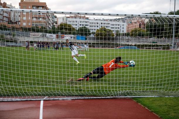 Eric detuvo el penalti que le daba el ascenso al Castellón | Foto: FCF