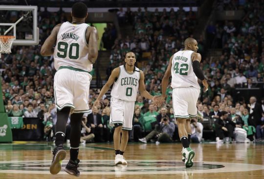 Boston Celtics guard Avery Bradley (0) and center Al Horford (42) react during the game. Photo:David Butler II-USA TODAY Sports 