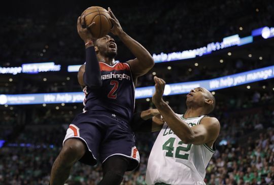  Washington Wizards guard John Wall (2) drives towards the rim as Boston Celtics center Al Horford (42) defends him. Photo:David Butler II-USA TODAY Sports 