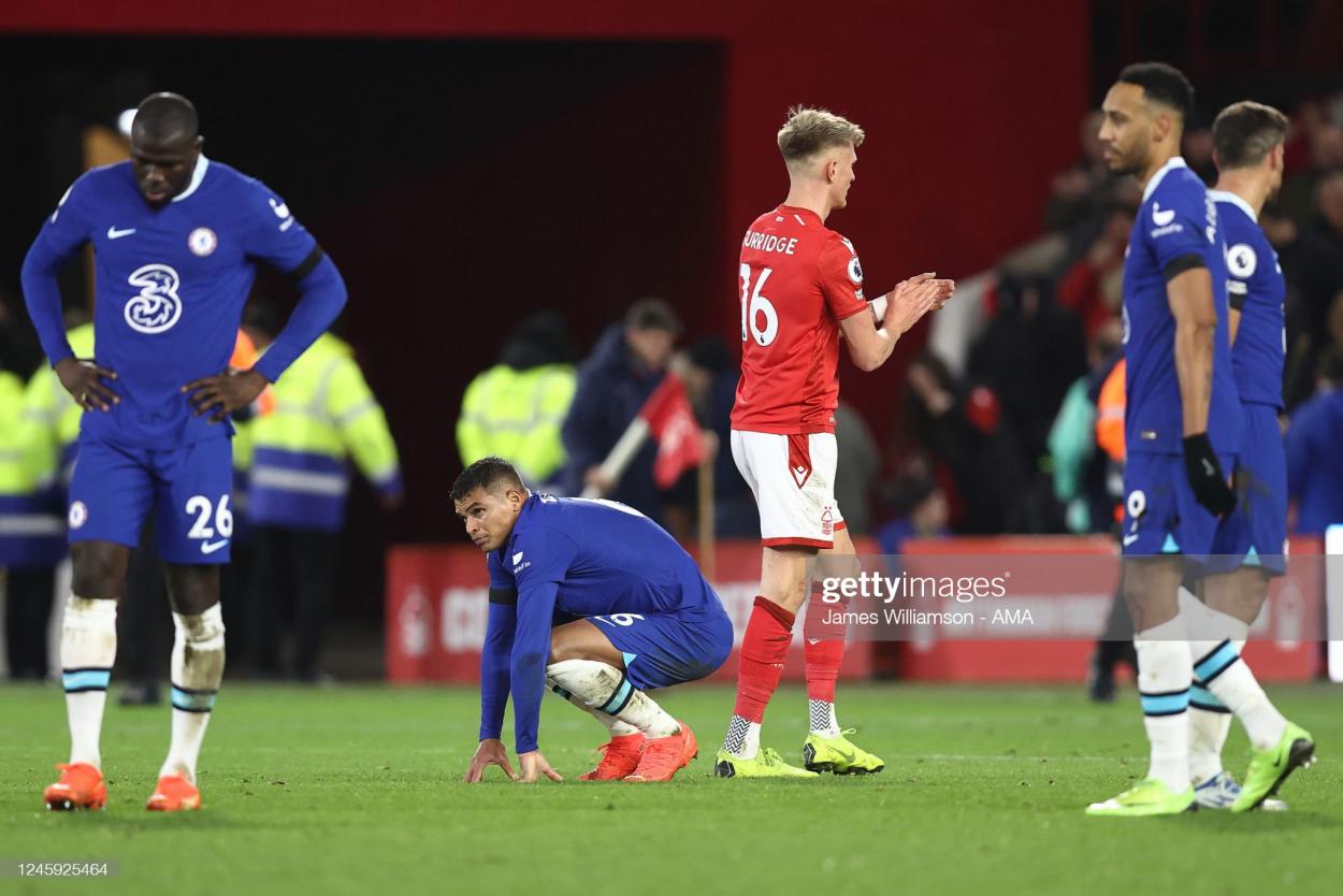 Chelsea's players looking dejected after they share the point with the home team. (Photo by James Williamson - AMA/Getty Images)