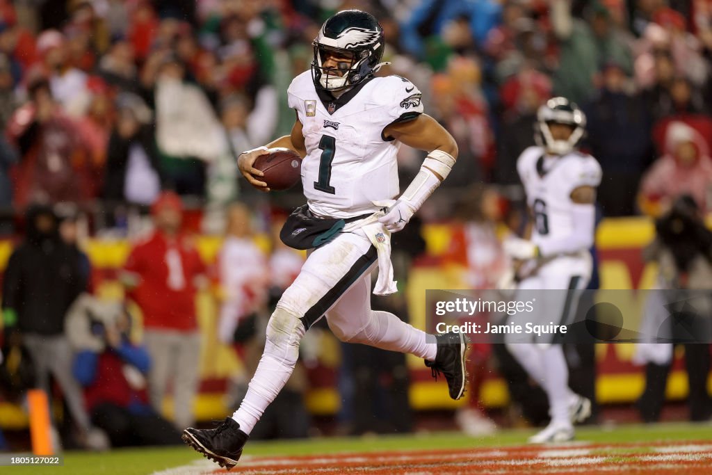 Jalen Hurts #1 of the Philadelphia Eagles runs in for a touchdown against the <strong><a  data-cke-saved-href='https://www.vavel.com/en-us/nfl/2023/09/24/1157130-nfl-kansas-city-chiefs-continue-to-shake-it-off-with-win-over-the-chicago-bears.html' href='https://www.vavel.com/en-us/nfl/2023/09/24/1157130-nfl-kansas-city-chiefs-continue-to-shake-it-off-with-win-over-the-chicago-bears.html'><strong><a  data-cke-saved-href='https://www.vavel.com/en-us/soccer/2023/10/28/mls/1160837-2023-west-wild-card-game-sporting-kansas-city-0-0-4-2-pen-san-jose-earthquakes-meila-salloi-the-heroes-as-skc-advance.html' href='https://www.vavel.com/en-us/soccer/2023/10/28/mls/1160837-2023-west-wild-card-game-sporting-kansas-city-0-0-4-2-pen-san-jose-earthquakes-meila-salloi-the-heroes-as-skc-advance.html'>Kansas City</a></strong> Chiefs</a></strong> in the second half at GEHA Field at Arrowhead Stadium on November 20, 2023 in <strong><a  data-cke-saved-href='https://www.vavel.com/en-us/soccer/2023/10/29/mls/1161099-2023-western-conference-round-1-game-1-preview-st-louis-city-sc-vs-sporting-kansas-city.html' href='https://www.vavel.com/en-us/soccer/2023/10/29/mls/1161099-2023-western-conference-round-1-game-1-preview-st-louis-city-sc-vs-sporting-kansas-city.html'>Kansas City</a></strong>, Missouri. (Photo by Jamie Squire/Getty Images)