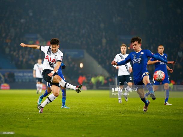 Heung-Min Son fires home in Tottenham's 2-0 win over Leicester in the FA Cup Third Round reply last season | Photo: Getty/ Plumb Images