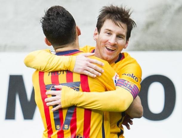 Munir celebrating with Messi. Photo: Mundo Deportivo