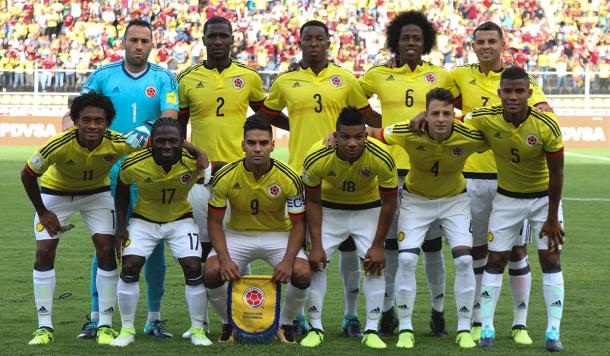 Barrios (5), Cardona (7) y Fabra (18), presentes ante la Vinotinto (Foto: Selección Colombia).