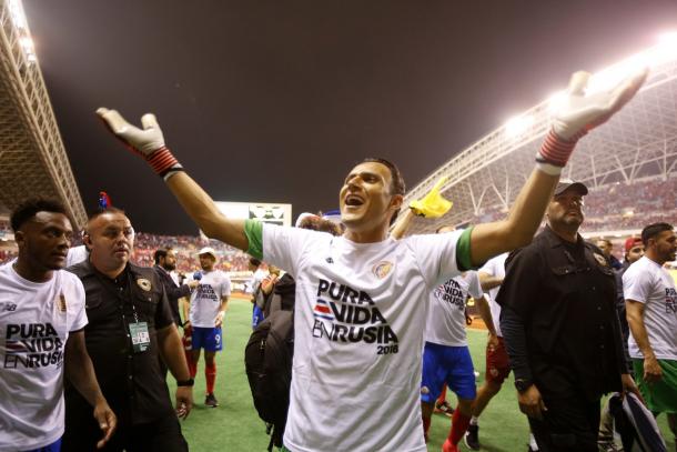 Keylor Navas comemora classificação da Costa Rica para a Copa do Mundo de 2018 (Foto: AP Photo/Moises Castillo)