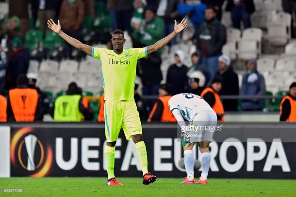 Kalifa Coulibaly celebra el gol anotado ante el Konyaspor que otorgaba el pase a los dieciseisavos de final de la Europa League | Fotografía: Getty Images