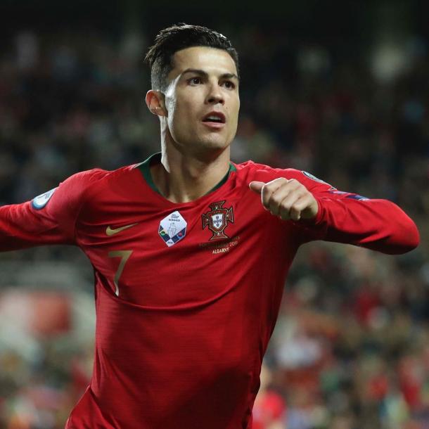 Cristiano Ronaldo chegou ao seu gol 99 com a camisa de Portugal (Reprodução/Portugal)