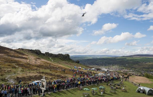 Plenty of people lined the route for the women's race yesterday. | Photo: Yorkshire reporter