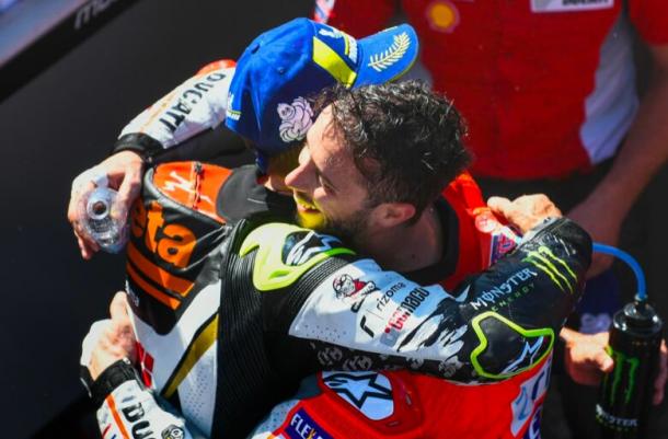 Cal Crutchlow y Andrea Dovizioso | Foto: motogp.com