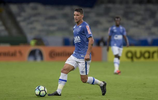 Thiago Neves superou longo período de inatividade e foi elogiado por Mano (Foto: Washington Alves/Cruzeiro)
