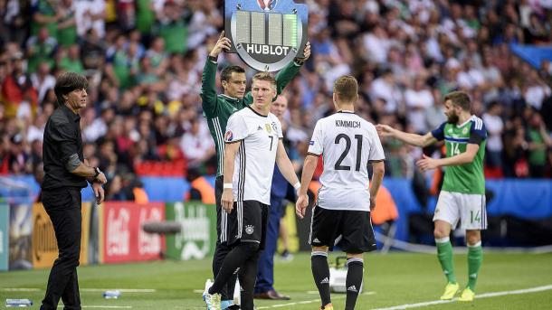 Bastian Schweinsteiger y Joshua Kimmich han coincidido en la selección alemana | Fuente: DFB