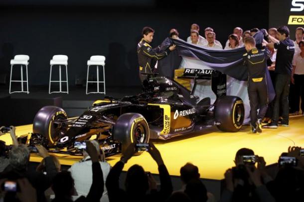 Renault en la presentación | Fuente: Reuters
