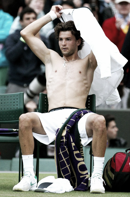 Dimitrov, en el descanso de un partido. Foto: Wimbledon