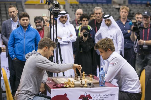 Karjakin y Carlsen durante su enfrentamiento. | Foto: 
