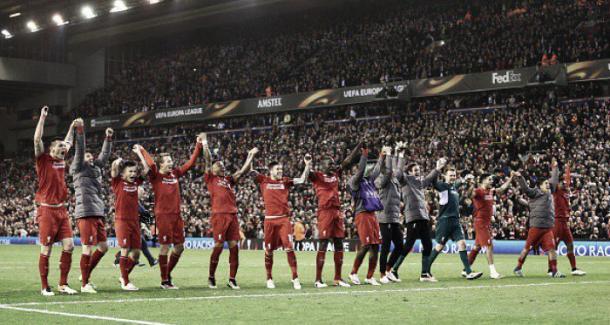 Liverpool celebrate in front of their fans after defeating Borussia Dortmund 4-3. | Photo: Getty Images