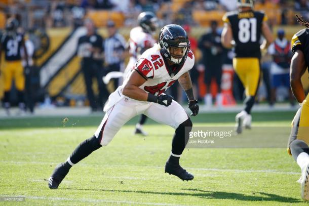 Duke Riley in action during a preseason game against the Pittsburgh Steelers. (Source: Joe Robbins/Getty Images)
