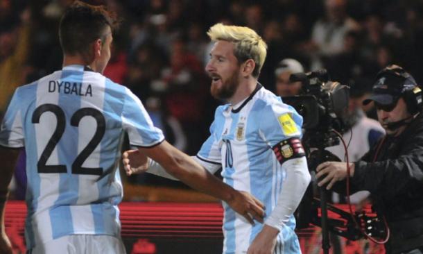 Dybala e Messi. | Fonte immagine: spazioj.it