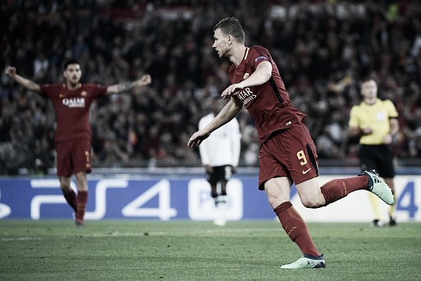 O artilheiro Dzeko deixou novamente sua marca na reação da Roma. Foto: Filippo Monteforte/Getty Images