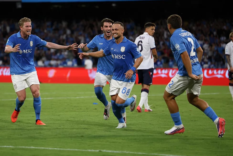 NAPOLI: LOBOTKA REGALA IL PRIMO SUCCESSO CASALINGO