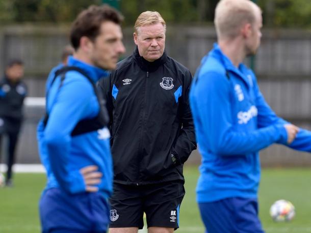 Ronald Koeman durante la rifinitura. | Fonte: twitter.com/Everton