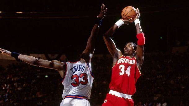 Olajuwon, una leyenda de la liga. Foto: NBA.com