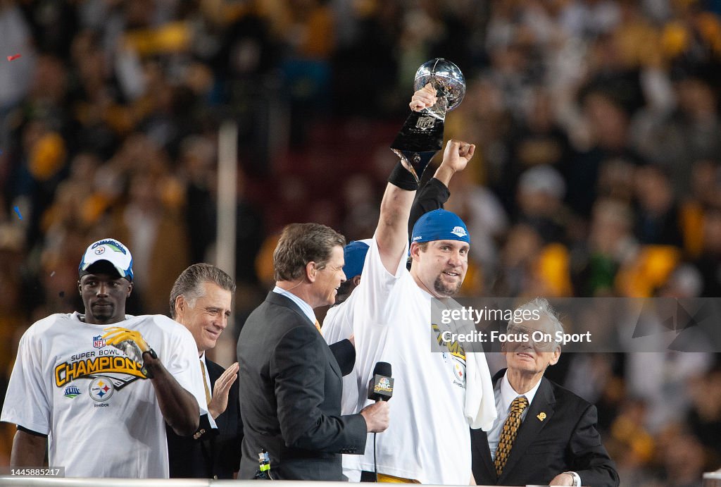  Ben Roethlisberger #7 of the Pittsburgh Steelers celebrates holding the Vince Lombardi Trophy after the Steelers defeated the Arizona Cardinal in <strong><a  data-cke-saved-href='https://www.vavel.com/en-us/nfl/2024/01/29/1170393-you-got-to-fight-for-your-right-to-party-why-you-should-never-count-out-the-kansas-city-chiefs.html' href='https://www.vavel.com/en-us/nfl/2024/01/29/1170393-you-got-to-fight-for-your-right-to-party-why-you-should-never-count-out-the-kansas-city-chiefs.html'>Super Bowl</a></strong> XLIII February 1, 2009 at Raymond James Stadium in Tampa, Florida. The Steelers won the game 27-23. (Photo by Focus on Sport/Getty Images))