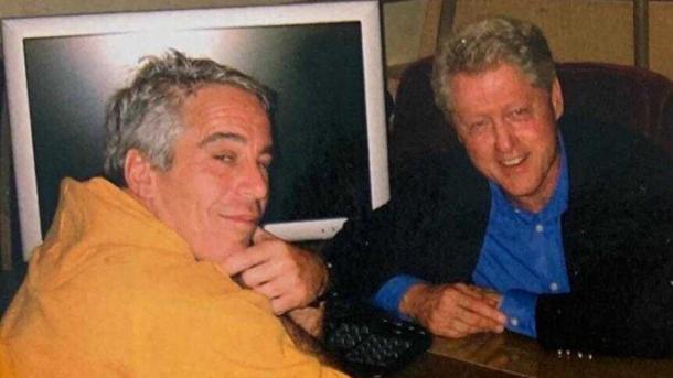 Bill Clinton y Jaffrey Epstein / Fuente: The Times