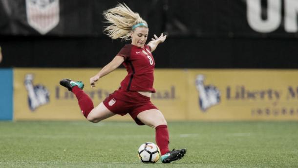 Julie Ertz | Photo: Stephen Lew/Icon Sportswire