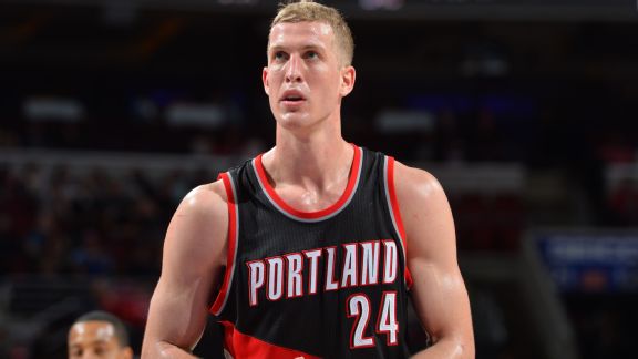 Plumlee's continued presence will help their chances of making a playoff push next season. Photo: Jesse D. Garrabrant/Getty Images