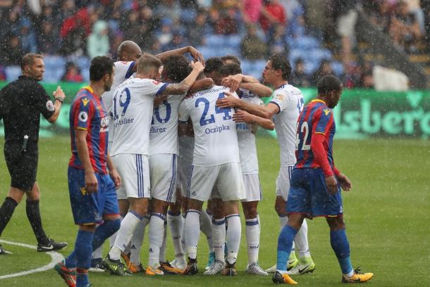 Los jugadores del Shalke celebrando el gol de Insua. Fuente: Shalke