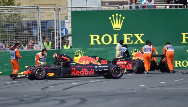 Ricciardo y Verstappen tras el incidente | Imagen: LAT Images