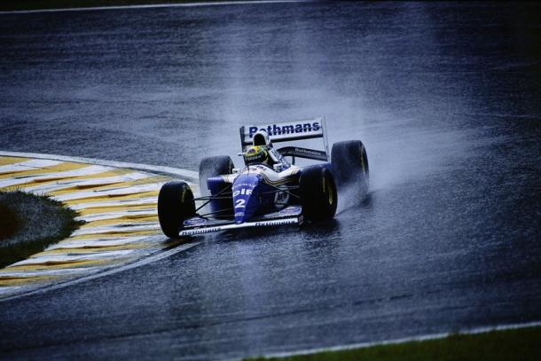 Senna bailando bajo la lluvia. Brasil 1994. Foto: Red Bull