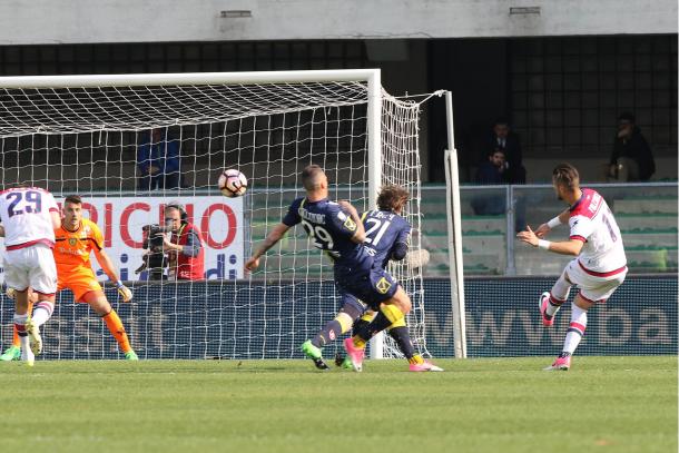 Lo splendido goal di Falcinelli che ha deciso Chievo-Crotone, www.sportmediaset.mediaset.it
