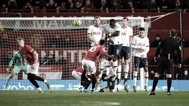 Magnífico golpeo de falta de Marcus Rashford./ Foto: Premier League