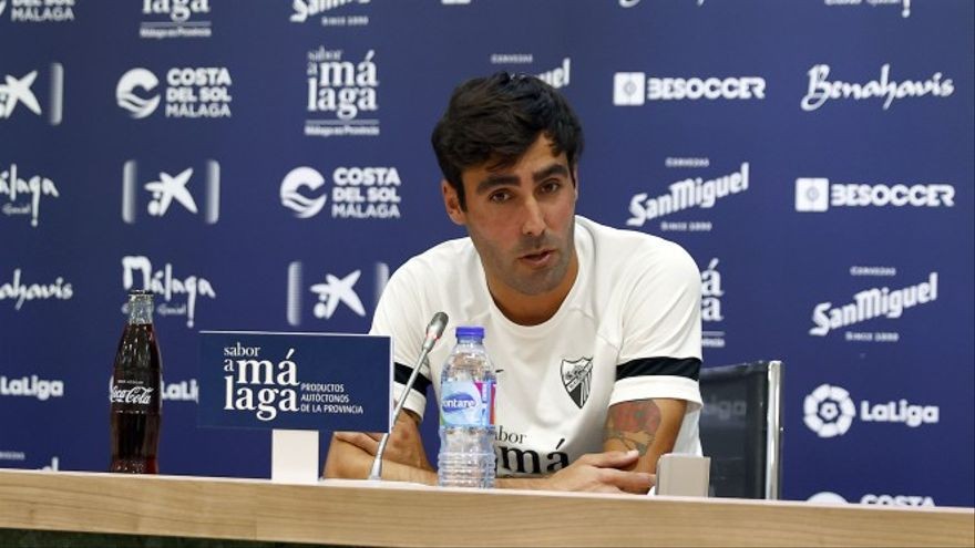 Escassi en rueda de prensa / Fuente: Málaga CF