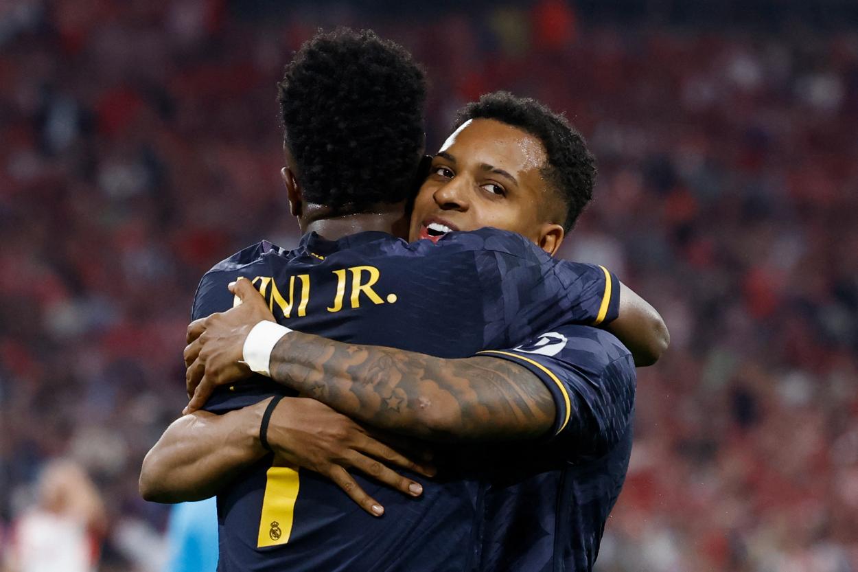 Vinicius y Rodrygo se abrazan tras marcar al Bayern. Fuente: Getty Images