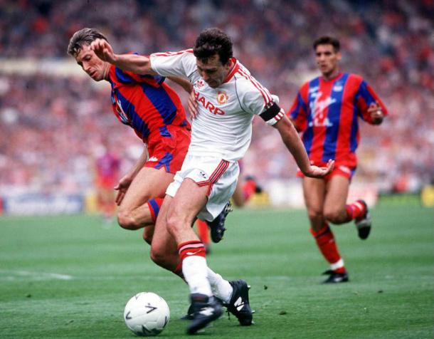 Alan Pardew jugó la final de 1990 | Foto: Daily Express