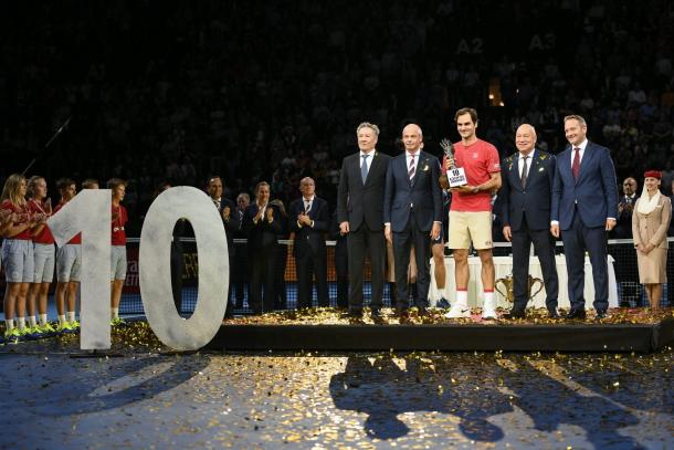 Federer en busca de Connors Foto: AFP