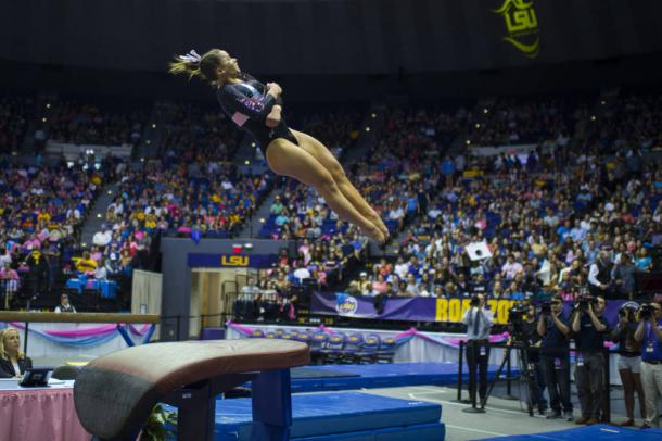 Sarah Finnegan during vault Pic: Chris Parent