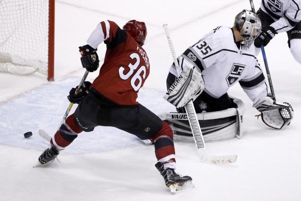 Christian Fischer knows how to find the net and uses his size to help. |​​​ (AP Photo/Ross D. Franklin)