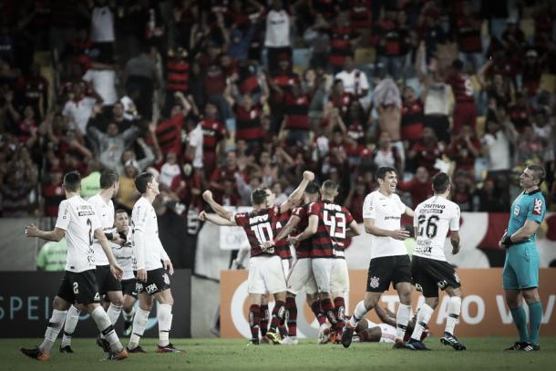 Vitória sobre o Corinthians isolou o Flamengo na liderança do Brasileiro. Foto: Gilvan de Souza/Flamengo