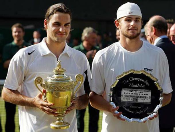 Federer e Roddick. Fonte: NDTVSports