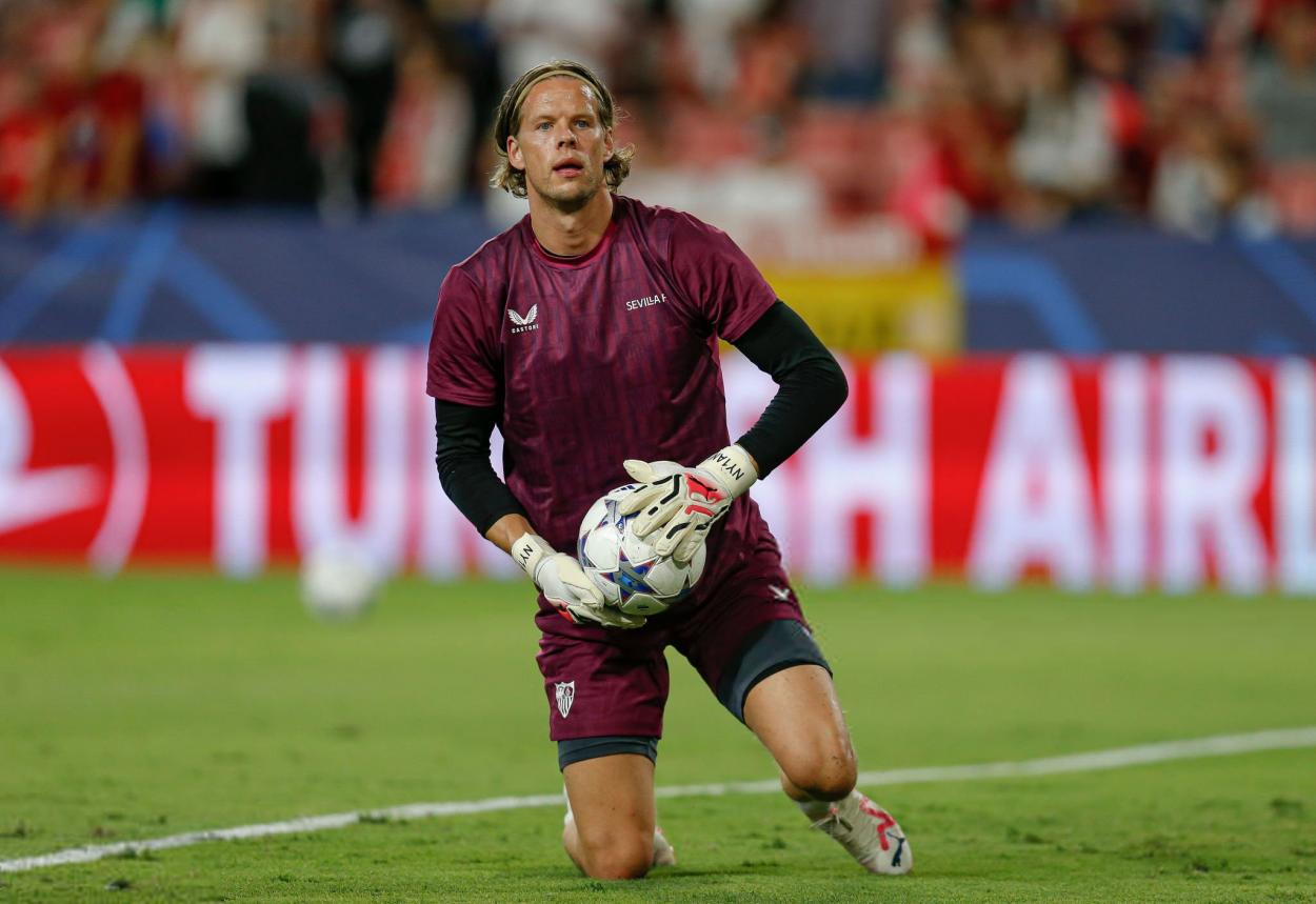 Nyland en el calentamiento previo al Lens | Foto: Gettyimages