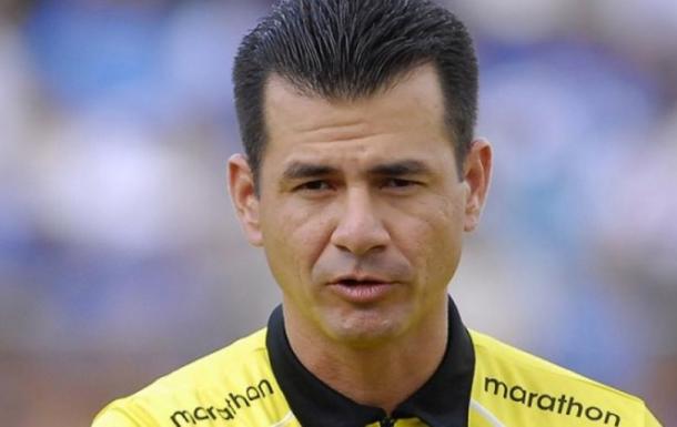 Carlos Vera, árbitro del partido Racing - Boca