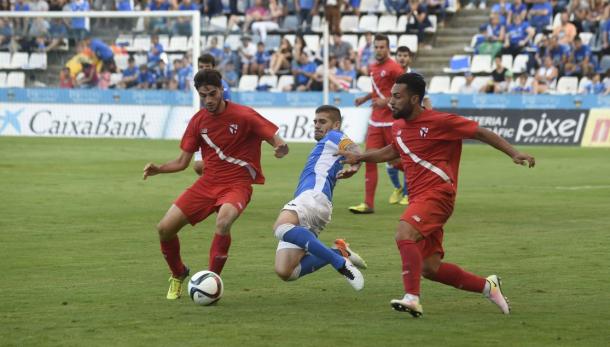 El capitán del Lleida, Raúl Fuster, se perderá el partido por lesión (Foto: Santi Iglesias)