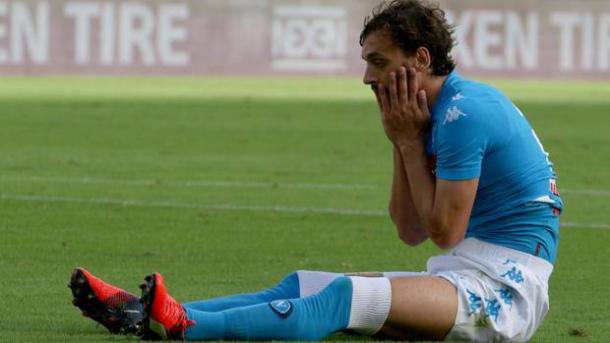 La disperazione di Gabbiadini, dopo l'ennesima scialba prestazione - Foto Gazzetta dello Sport