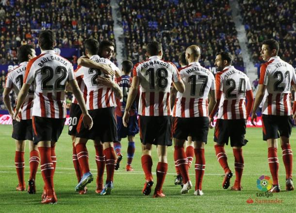 El Athletic celebrando el gol de Aduriz. | Foto: web Athletic club