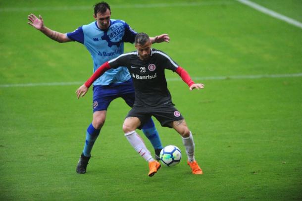 Nico López entrou no segundo tempo, mas não conseguiu tirar o zero do placar (Foto: Ricardo Duarte / S. C. Internacional)