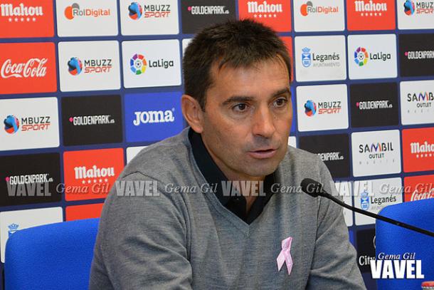 Garitano durante la rueda de prensa ante el Sevilla FC | Foto: Gema Gil (Vavel)